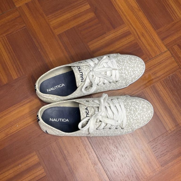 Women's nautical lace up low top anchor print sneakers - Picture 3 of 7